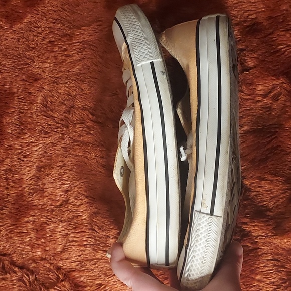 Light Orange Converse - Picture 5 of 9